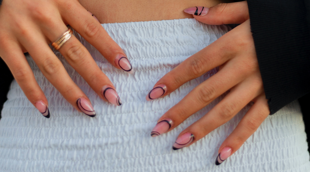 how to use nail extension gel